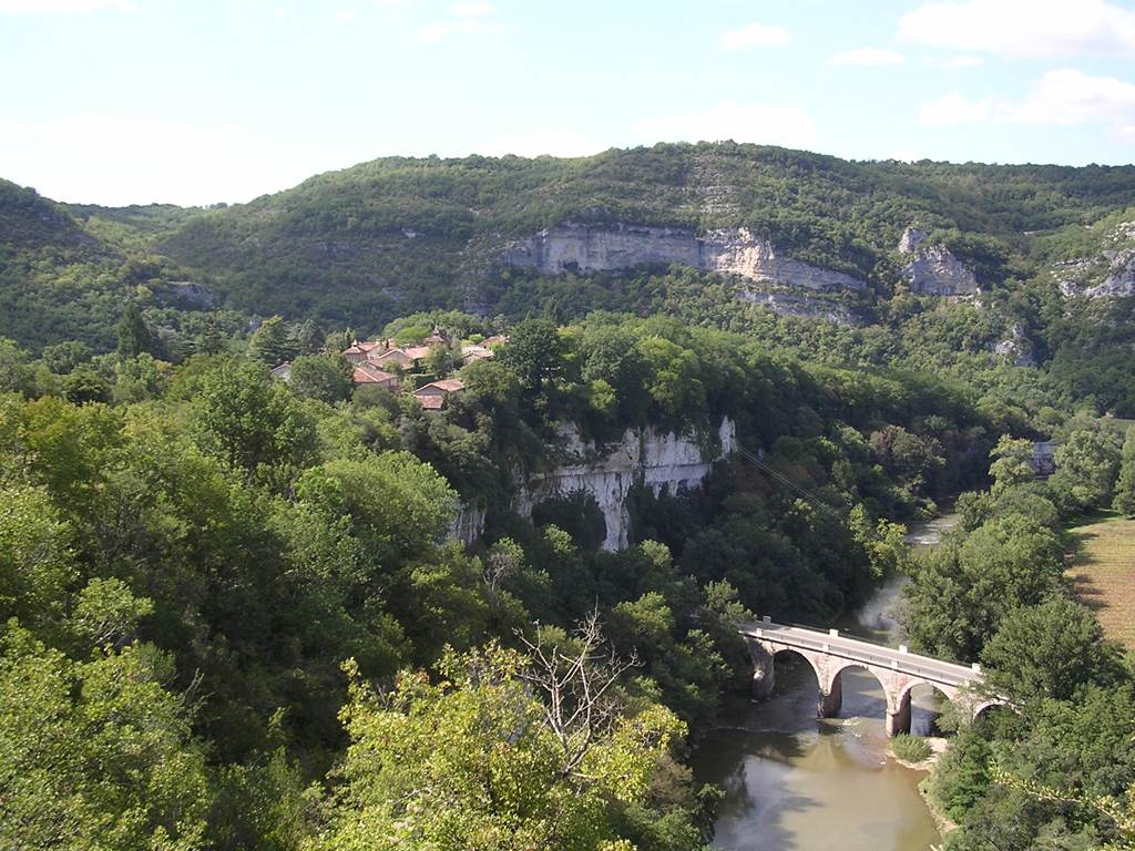 LES GORGES DE L AVEYRON LES GORGES DE L AVEYRON